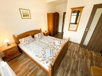 Pronajmu nově zrekonstruovaný apartmánový byt 2+kk. Obývací 