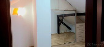 Prodej mezonetového bytu 120 m² s krytou terasou a večerním 