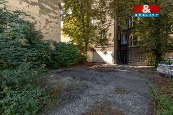 Luxusní výměra v osobním vlastnictví, parkovací stání ve dvo