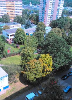 Prodám světlý byt 3+1 (lze i jako 4+kk přidáním 1 příčky) v 