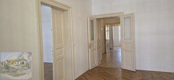 K pronájmu nabízím prostorný byt 2+1 (78 m²) s balkonem po k
