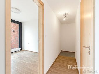 K dlouhodobému podnájmu nabízíme právě dokončený byt o dispo