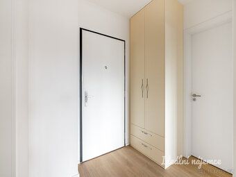 K dlouhodobému podnájmu nabízíme byt o dispozici 2+kk v oblí