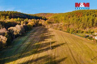 Krásný pozemek u v rekreační oblasti Mladotice 30 km od Plzn