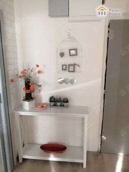 Nabízíme Vám k dlouhodobému pronájmu stylově zrekonstruovaný