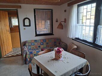 Prodávám svůj osobní pozemek o rozloze 385 m², který se nach
