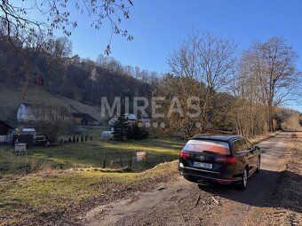 Nabízíme k prodeji stavební pozemek o rozloze 1.582 m², vhod