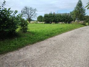 Prodej pozemku s výměrou 2 901 m2 v obci Střeziměřice, nedal