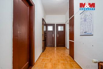 Nabízíme slunný byt 2+1 o podlahové ploše 90 m² (užitná ploc