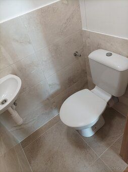 Pronajmu byt 2+1 (54m2) s prostorným balkónem a sklepní kójí
