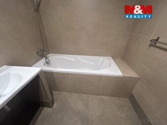 Krásný byt 2+kk s lodžií o ploše 51 m², se nachází ve 3.patř
