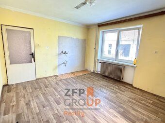 Ev.č. 00586 Nabízíme k prodeji rodinný dům s dispozicí 5+1 v