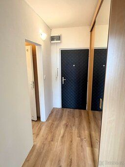 Nabízíme k prodeji prakticky řešený byt o dispozici 1+kk a v