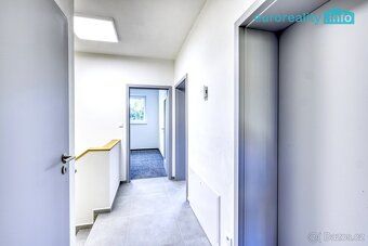 Nabízíme k prodeji nadstandardně zpracovanou novostavbu mode