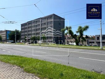 Pronájem kanceláře – 32 m2, ul. Novinářská, Ostrava Ve výhra