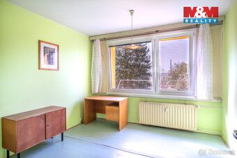 Nabízíme k prodeji velmi pěkný a prostorný byt 3+1, o užitné