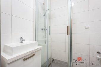 Pronájem bytu 2+1 po rekonstrukci, 56 m² – Ostrava, ul. Kosm
