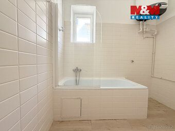 Nabízíme k pronájmu krásný, zrekonstruovaný byt 3+1 o rozloz