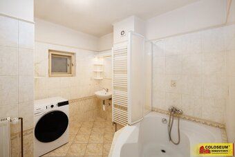Ev.č. E1422BL006 Exkluzivně Vám nabízíme k prodeji rodinný d