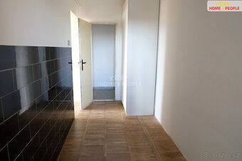 +popl. 4000, + 500,- Kč záloha na studenou vodu ( osoba) + v
