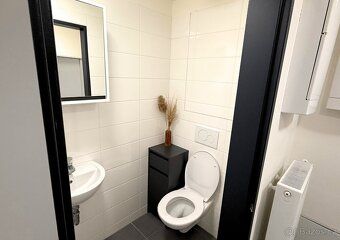 Nabízím k prodeji ateliér o velikosti 33,2 m² situovaný v su