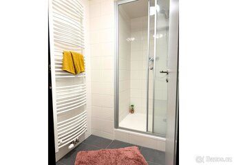 Nabízím k prodeji ateliér o velikosti 33,2 m² situovaný v su