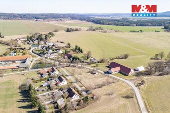 Nabízíme k prodeji pozemek o ploše 1289 m2, který se nachází