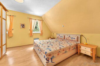Ev.č. 01518 Celoroční pronájem stylové chalupy 4+kk s krytým