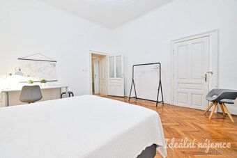 K dlouhodobému podnájmu nabízíme útulný a plně vybavený byt 