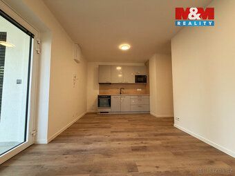 Nabízíme k pronájmu moderní bytovou jednotku 2+kk o podlahov