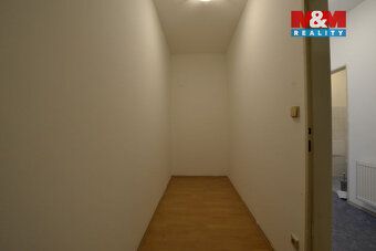 Pronájem bytu 2+kk v 4. nadzemním podlaží zděného domu v cen