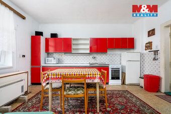 Nabízíme k prodeji třípokojový rodinný dům o ploše 150m2 + 7