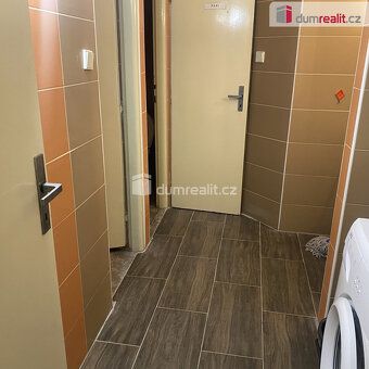 +popl. 2000, včetně internetu, Dumrealit.cz Vám zprostředkuj
