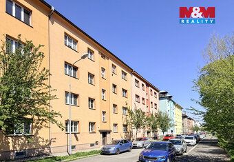 Nabízíme k prodeji prostorný byt 2+1 v osobním vlastnictví o