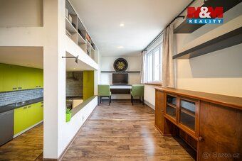 Rodinný dům v centru Hostivice je ideální volbou pro vícegen