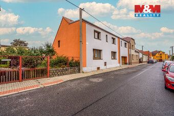 Rodinný dům v centru Hostivice je ideální volbou pro vícegen
