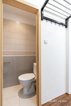 Nabízíme k dlouhodobému podnájmu útulný a světlý byt o dispo