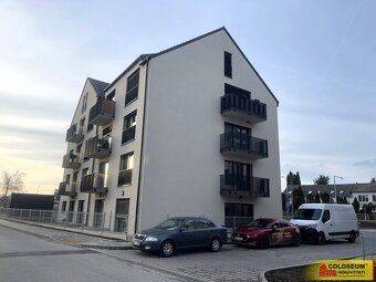 Ev.č. 544B067-1 Nabízíme Vám k pronájmu novostavbu velmi pěk