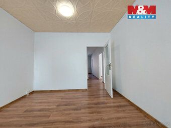 Nabízíme k prodeji prostorný byt 4+1 o užitné ploše 81 m² v 