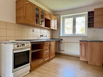 Nabízíme k pronájmu byt 2+1 o velikosti 63 m², který se nach