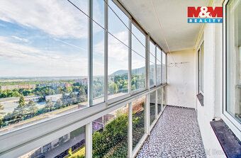 Nabízíme k pronájmu prostorný byt 4+1 o užitné ploše 83 m² v