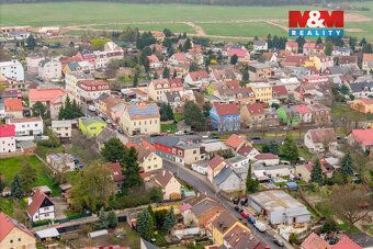 Klidná a vyhledávaná lokalita, bydlení nedaleko přírody, spo