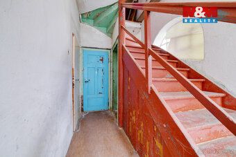 Nabízíme k prodeji rodinný dům(pravá polovina dvojdomu), kte