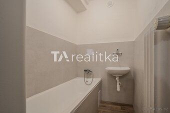 Nabízíme k pronájmu světlý a vzdušný byt o velikosti 2+1, 64