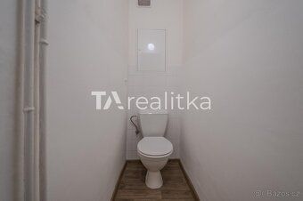 Nabízíme k pronájmu světlý a vzdušný byt o velikosti 2+1, 64