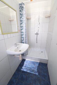 K pronájmu nabízíme velmi pěkný byt 1+kk o rozloze 35 m2, kt