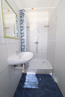 K pronájmu nabízíme velmi pěkný byt 1+kk o rozloze 35 m2, kt
