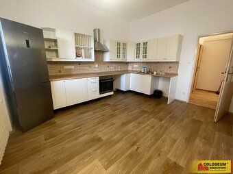 Ev.č. 5433B008 Nabízíme Vám k pronájmu byt o dispozici 2+1 a
