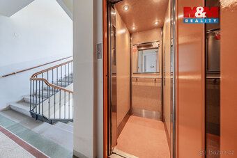 Vysněné bydlení v centru Prahy Vám nabízí tento byt 3+1 o už