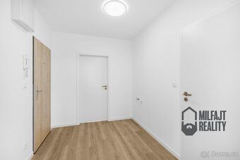 Ev.č. 06891 Nabízím k pronájmu byt 2+kk po kompletní rekonst